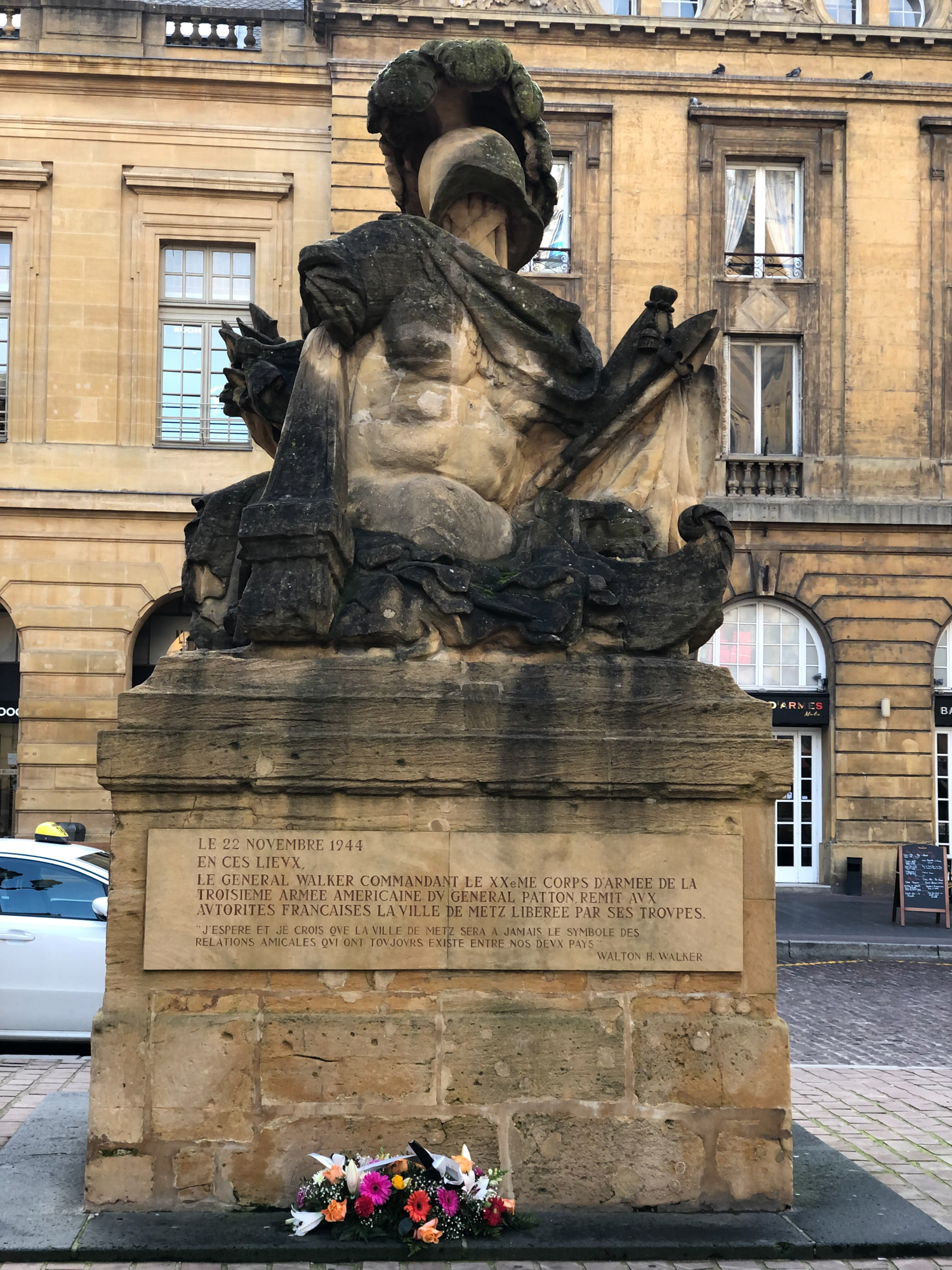 Located on the Place d’Armes in the center of Metz, this monument commemorates the liberation of Metz, November 22, 1944.