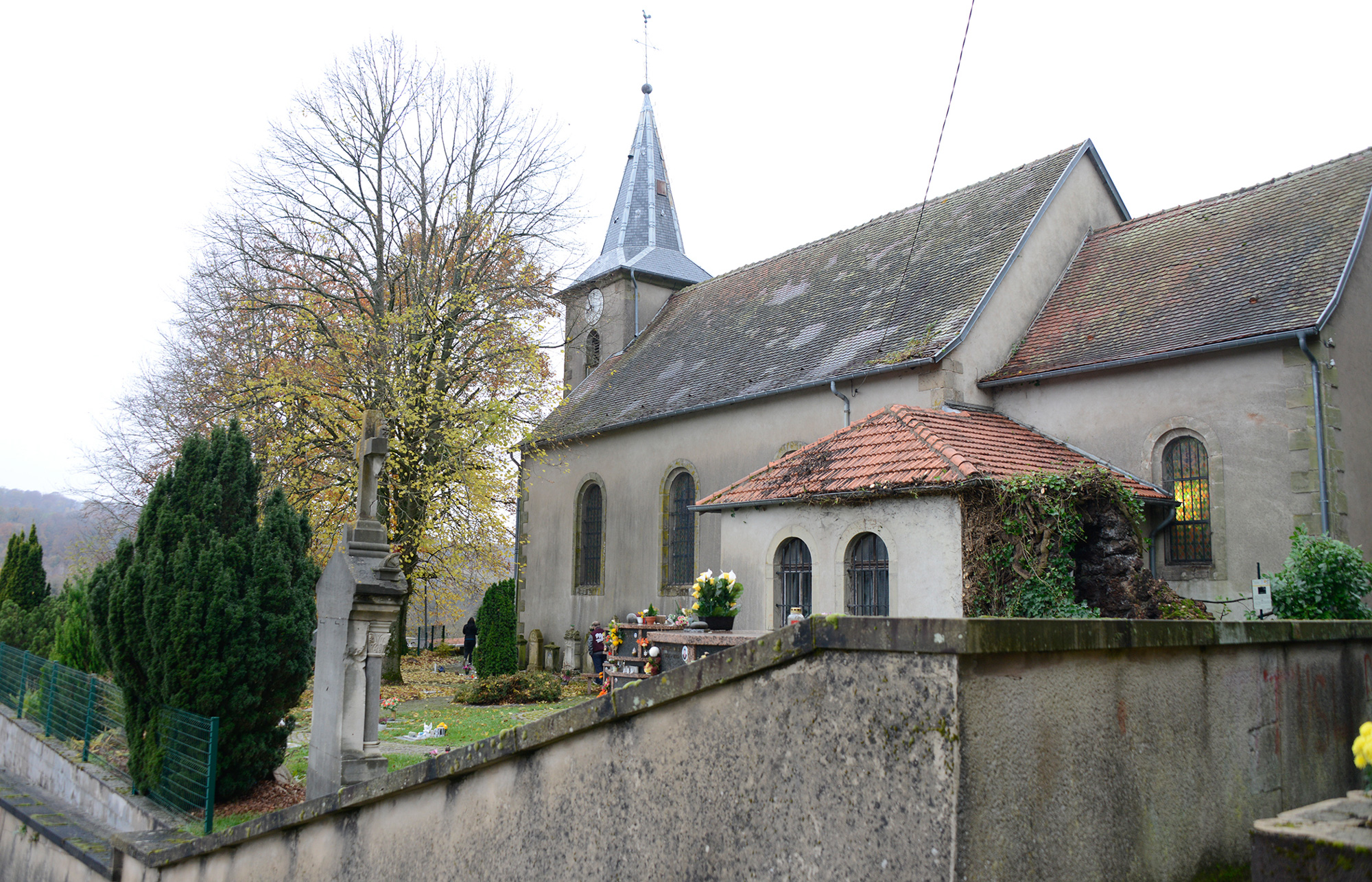 Saint-Brice was erected in 1752 and sits on top of a promontory overlooking the village of Falck. The church is no longer used for religious services, but it is used as a hospitality room. Several collections of military artifacts were on display in the church.