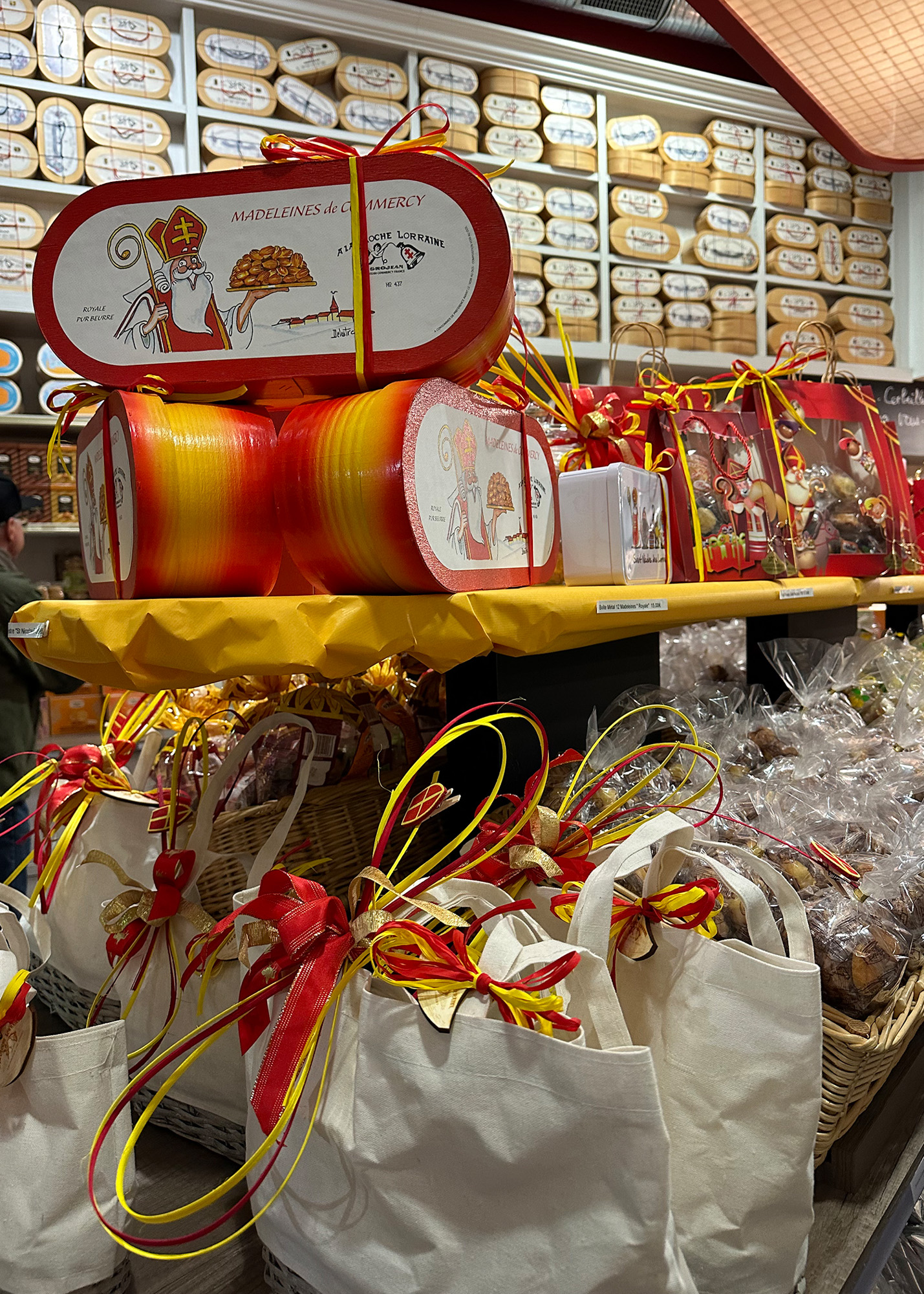 A wide variety of Madeleines are baked in Commercy. As we shopped, we had the opportunity to sample the small shell-shaped sponge cakes fresh from the oven.