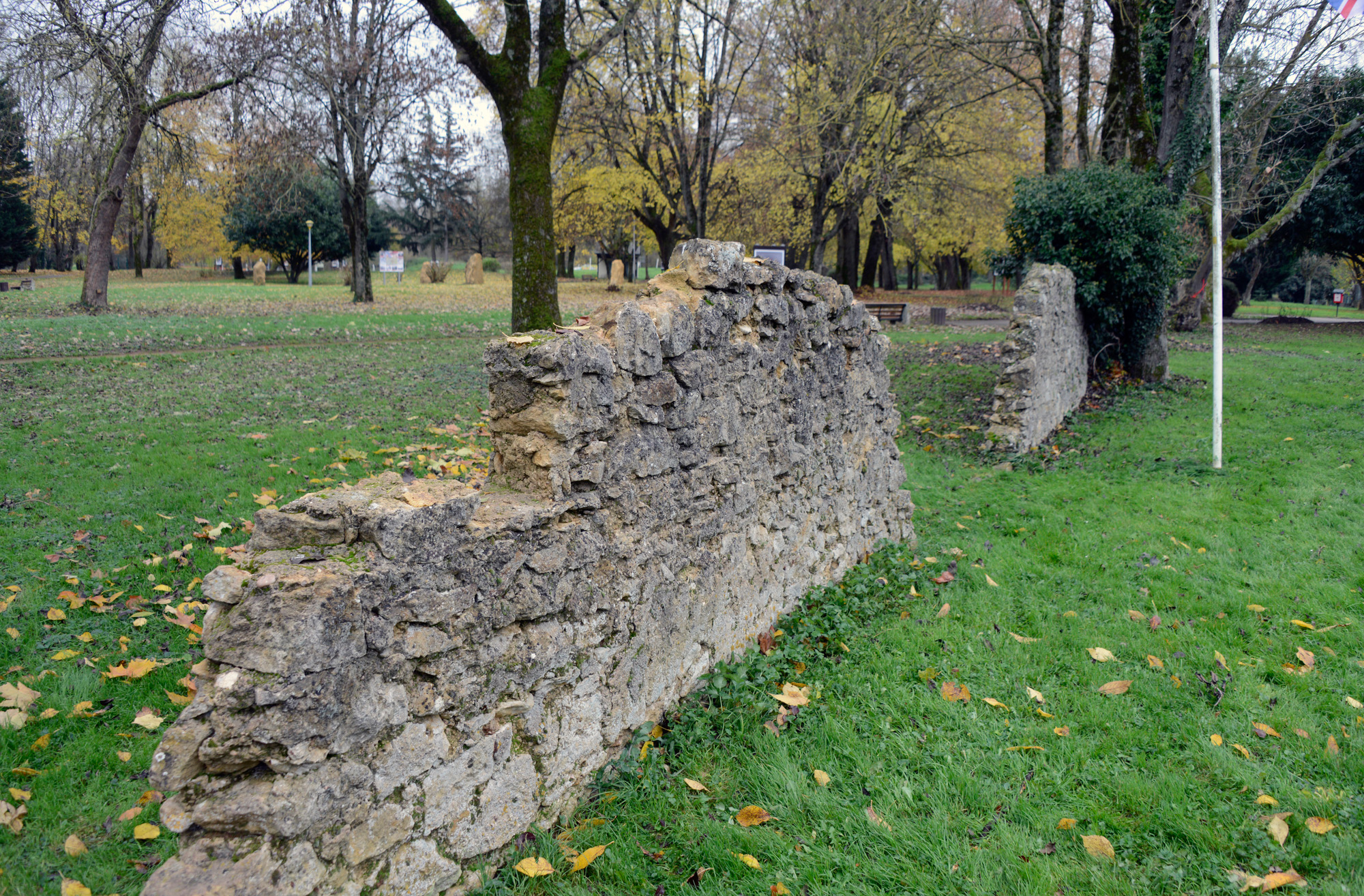 Stone foundation remains of Château Brieux in Maizières-lès-Metz.