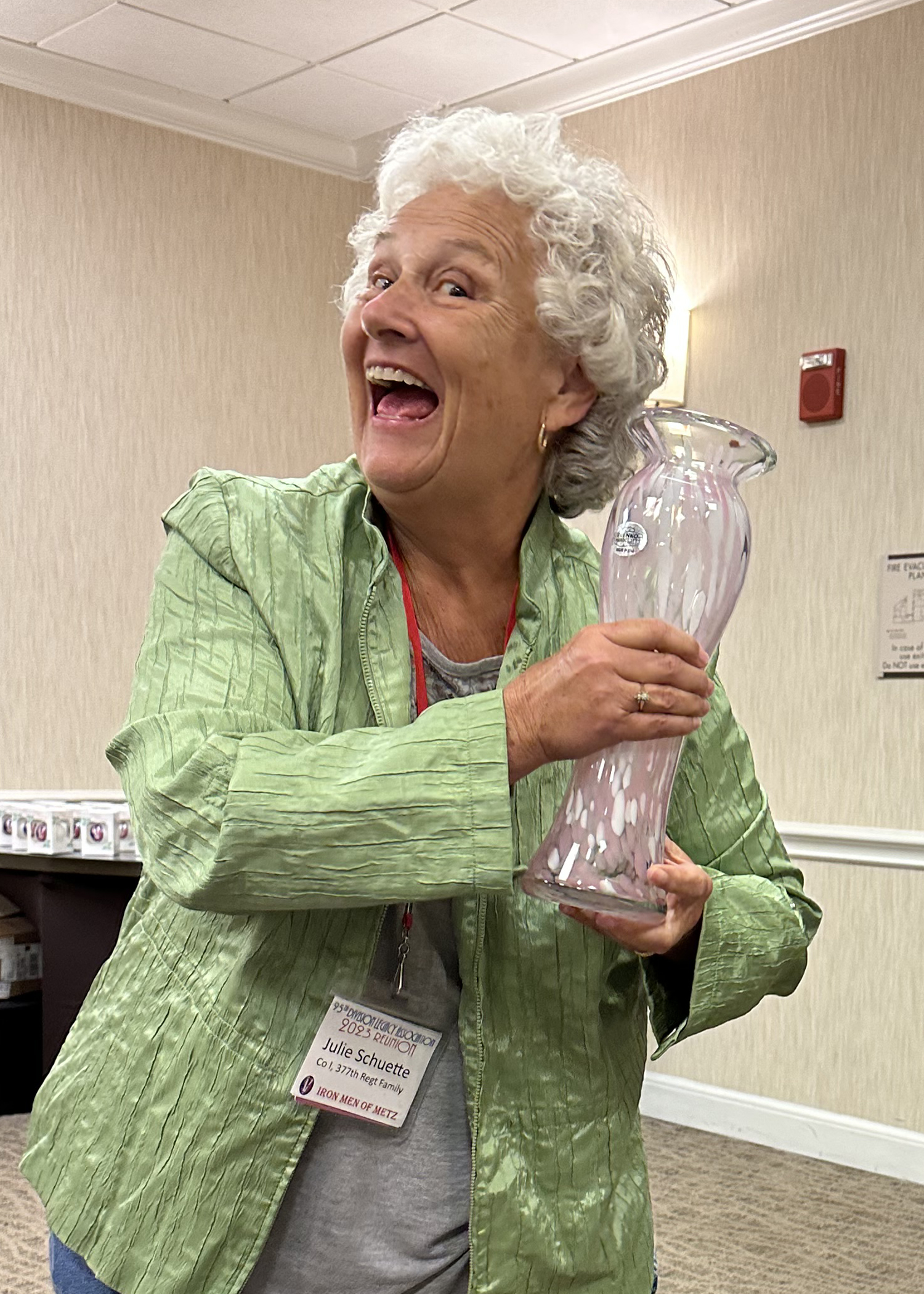 A longtime favorite fundraiser at the Victory Belle Luncheon is the annual raffle. Julie Schuette was the first raffle winner and pulled a “YES” out of the basket, allowing her to select a much-coveted Blenko glass vase.