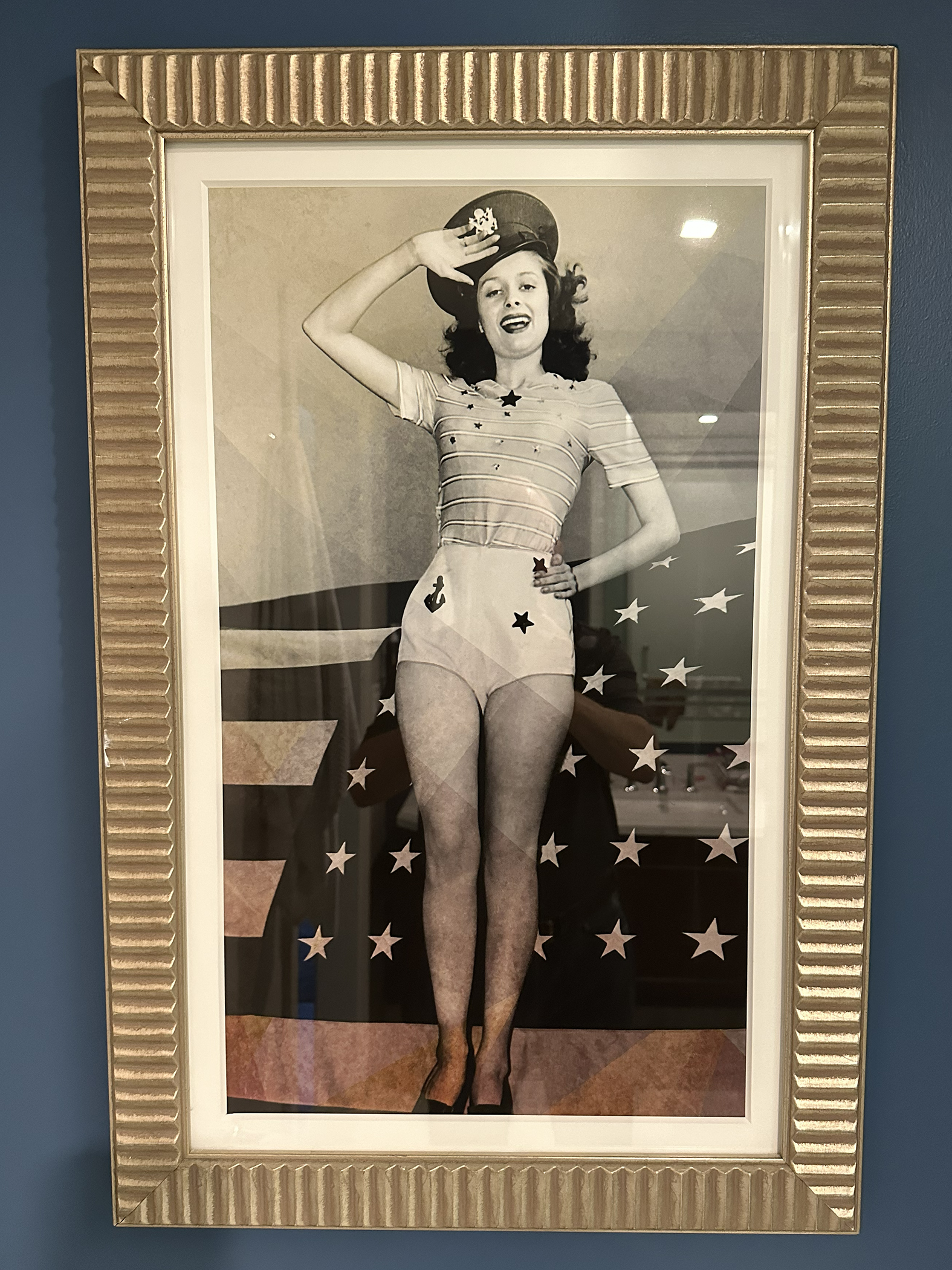 WWII photos, including this one from the USO, are displayed throughout the Higgins Hotel.